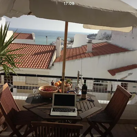 The Ocean View Steps To Free Street Parking Appartement Albufeira